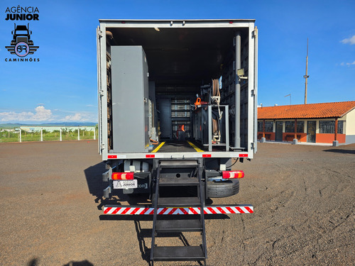 Mb 1719 Ano 2022 Toco Baú Oficina Gascom / Apenas 23.000 Km.