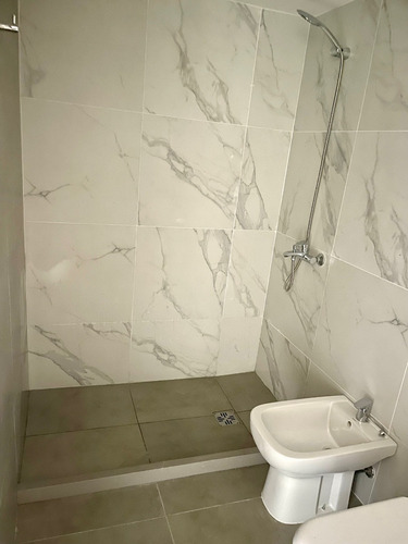 Alquiler De Apartamento A Estrenar En Pocitos - 1 Dormitorio Con Garaje