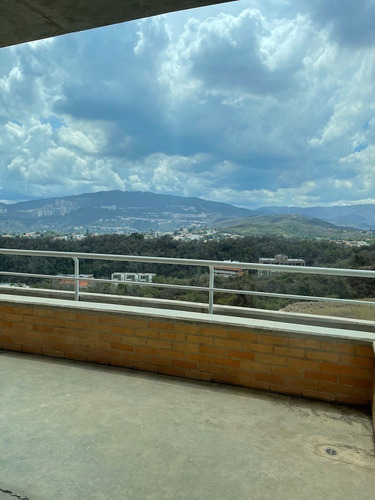 Imagen 7 de 13 de Mirador De Los Campitos Vendo Excelente Pent House 04143256451