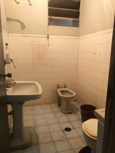 Imagen 8 de 18 de Alquilo Local / Casa Comercial Montecristo 259m2 Cod 3003