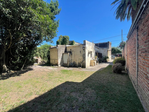 Casa Antigua A Remodelar - Bº San Cayetano - Luján
