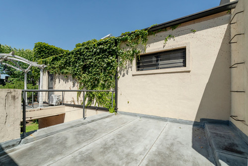Venta Casa 5 Ambientes Patio Villa Del Parque