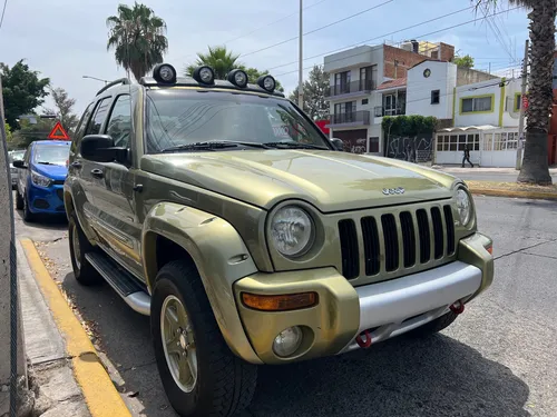 Jeep Liberty Sport 4x4 At