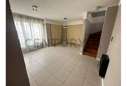 Se Vende Casa Comercial En Avenida Juan Cisternas