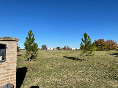 Lote En Venta- Bº Chacras La Primavera Golf - Carlos Keen