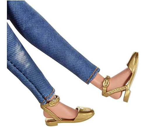 Barbie Style Luxo Cmf77 Cílios Raquelle Casaco Oncinha (Usado)
