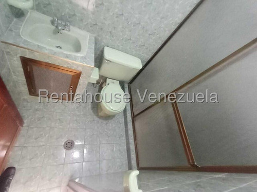 Ab Rentahouse Vende Casa Amplia E Iluminada Totalmente De Platabanda, Piso De Cerámica, Cocina Empotrada, Cera De Hospoital Central De Valencia