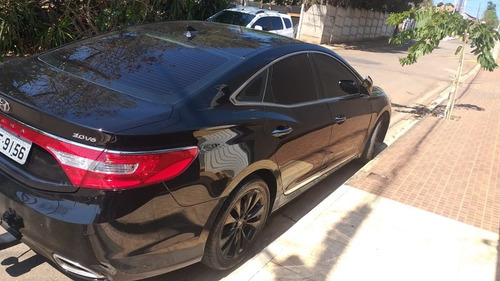 Imagem 3 de 8 de Hyundai Azera 2012 3.0 V6 Aut. 4p
