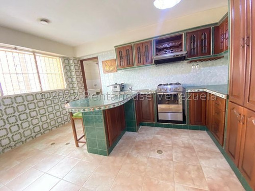 Imagen 25 de 30 de Apartamento En Venta Al Este De Barquisimeto Rah 23-15190 //invierta Seguro Con Rentahouse//