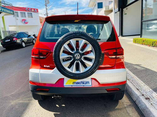 Imagem 7 de 13 de Volkswagen Crossfox 1.6 2015