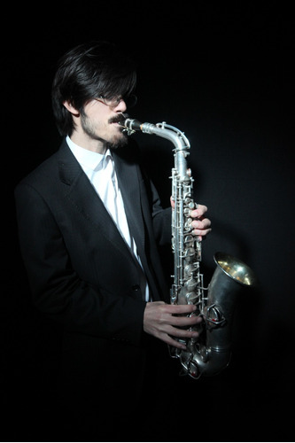 Imagen 1 de 7 de Saxofonista Para Eventos, Música De Todo Tipo