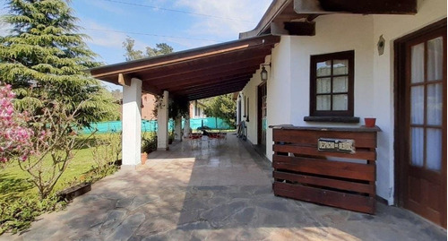 Casa De 4 Ambientes Con Piscina En Sierra De Los Padres