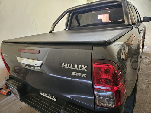 Toyota Hilux 2.8 Cd Srx 177cv 4x4 At