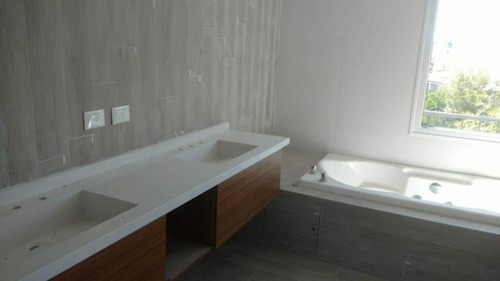 Imagen 12 de 15 de Casa Al Lago 4 Dormitorios A Estrenar En San Francisco