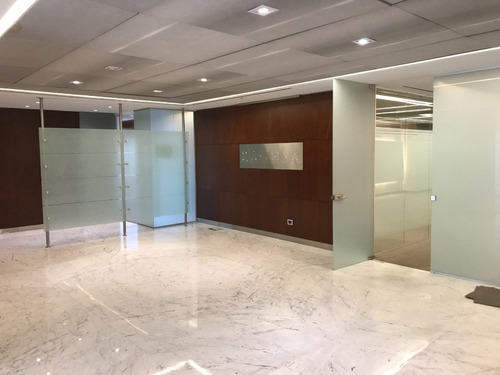 Oficinas En Alquiler | San Martín 300, San Nicolás, Caba | Pisos 17, 18, 29 Y 30 - 3.023 M²