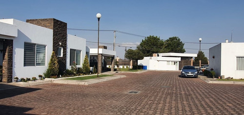 Imagen 3 de 30 de Venta De Casa De Una Planta En Metepec, Estado De Mexico