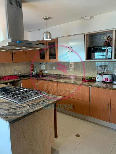 Imagen 5 de 10 de Venta De Casa, Ubicada En La Urb Colinas De Betania.
