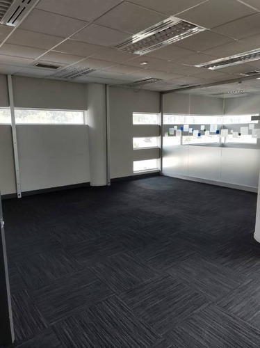 Imagen 4 de 16 de Lincoyan Concepción - En Edificio Corporativo
