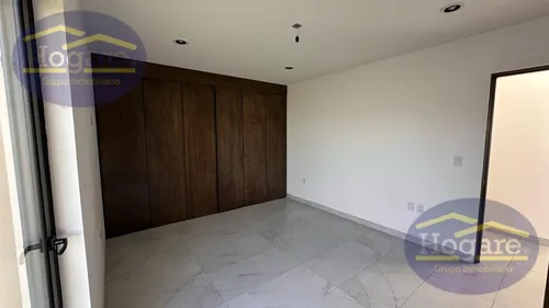 Casa En Venta Dentro De Cluster En La Campiña Residencial León Gto