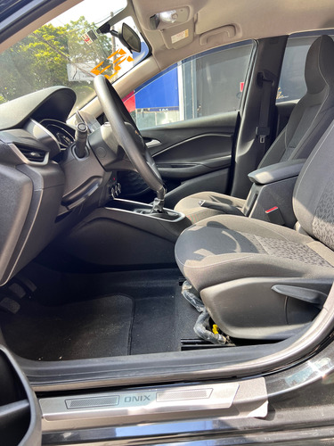 Chevrolet Onix plus 1.0 Lt 4p