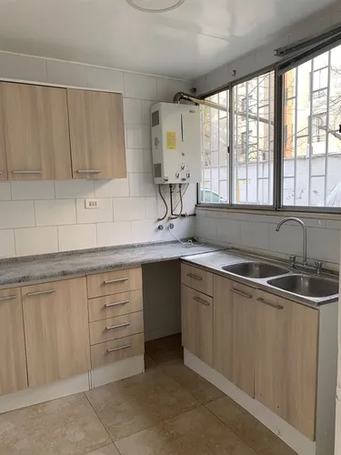 Departamento En Venta De 3 Dorm. En Providencia J80