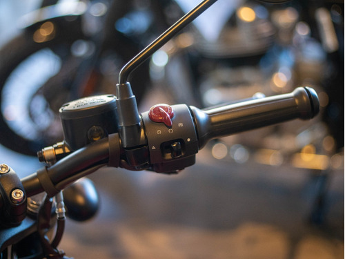 Imagen 16 de 25 de Royal Enfield Hntr 350 Hunter Rebel Red Unidades Disponibles