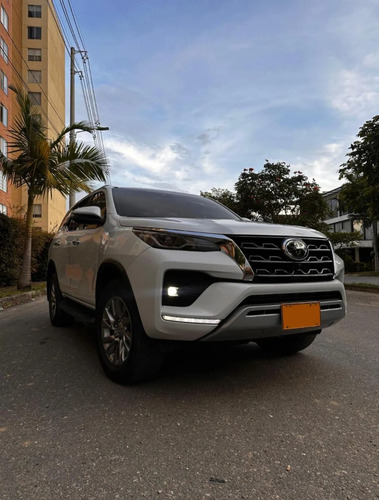 Toyota Fortuner Srv 2.4 Diésel Automática 4x2.