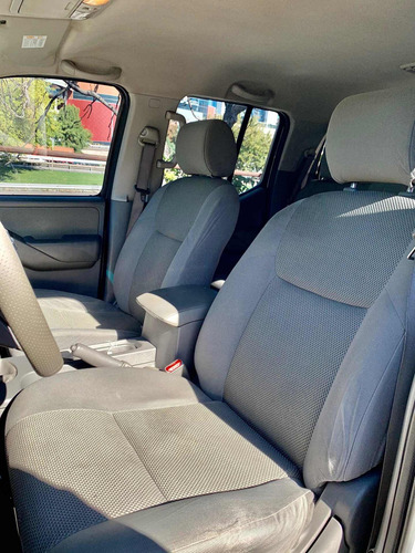 Nissan Frontier 2010 2.5 Le Cab Doble 4x4