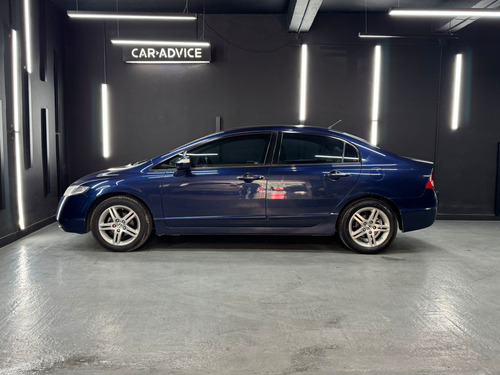 Honda Civic 1.8 EXS AT L06