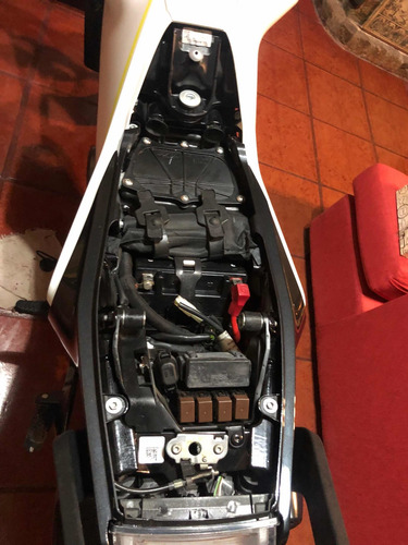 Imagen 13 de 21 de Husqvarna Vitpilen 401 **impecable** - Financio 50% -