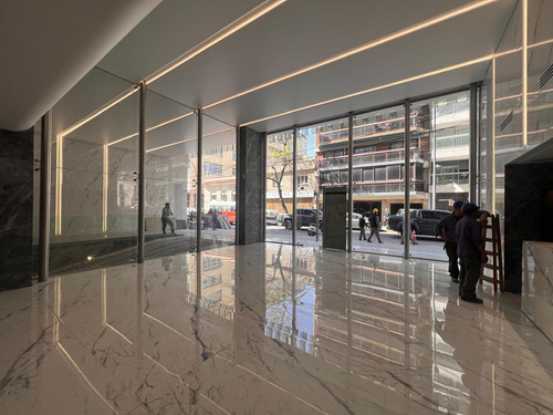 Dome Business - Esquinero De 200 M2 Con 3 Cocheras -