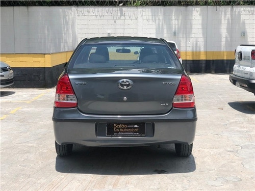 Toyota Etios 1.5 X Sedan 16v Flex 4p Manual