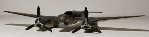 Avião Bimotor Segunda Guerra Montado !! Leia Descrição !! (Usado)