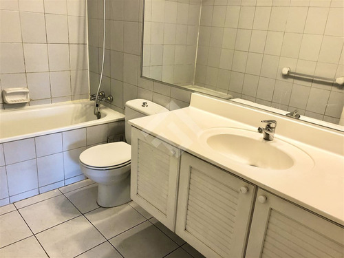 Departamento En Venta De 4d-3b En Las Condes