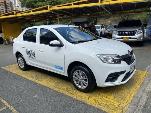 Renault Logan 1.6 Life+ Mt 4x2 2024