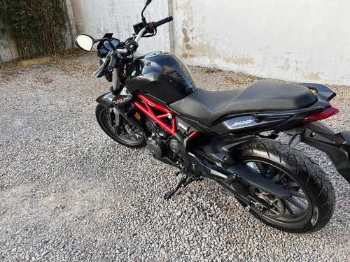 Imagen 12 de 16 de Vendo Benelli Tnt 300