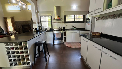 Venta Casa 6 Ambientes Con Pileta En Gral Belgrano