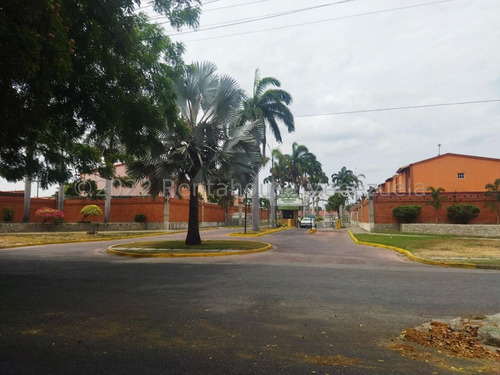 Imagen 1 de 12 de Casa En Venta Araguaney Country-maracay #22-26964 Km.