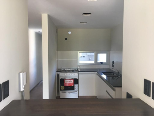 Imagen 5 de 15 de Venta De Departamento 2 Dormitorios Con Cochera En La Plata.