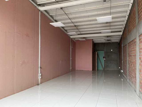 Locales Comerciales De 65 M2, Calle Andes (70544)