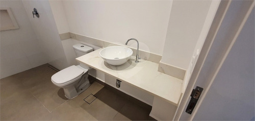 Imagem 29 de 30 de Apartamento 2 Dormitórios Sendo 1 Suíte, Vista Mar, Lazer Completo. - Reo602536