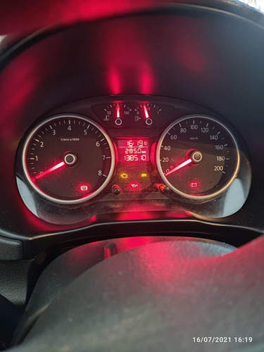 Imagem 8 de 10 de Volkswagen Gol 2013 1.0 Bluemotion Tec Total Flex 5p
