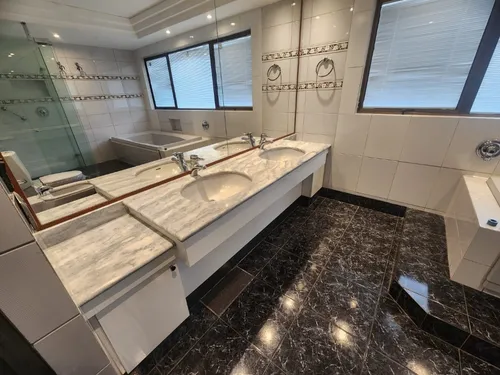 Gran Departamento 3d+3b+sala+servicios+piscina Temperada