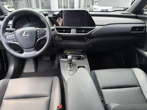 Lexus UX 5p 300h HEV L4/2.0 Aut