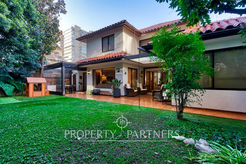 Estupenda Casa Comercial Y Residencial, Con La Mej...