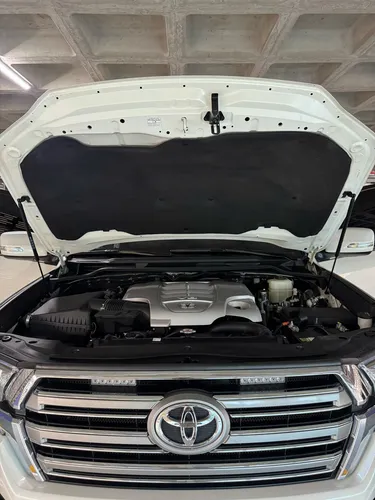 Toyota Land Cruiser 200 2021