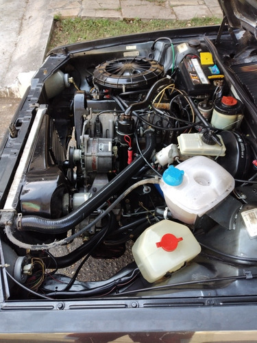 Volkswagen Santana 2000 2.0 4p