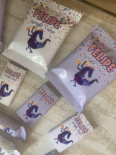 Golosinas Personalizadas El Mounstruo De La Laguna 10 Invit