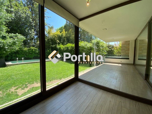 Departamento En Arriendo Ubicado En Estoril