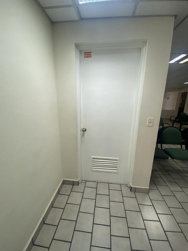 Venta De Edificio Comercial De Una Planta En Colonia Maria Luisa A Una Cuadra Del Conchita